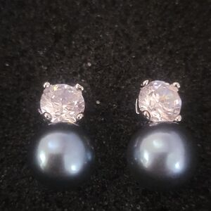 Genuine fresh water pearl earrings. Dark grey tone with crystal accent.